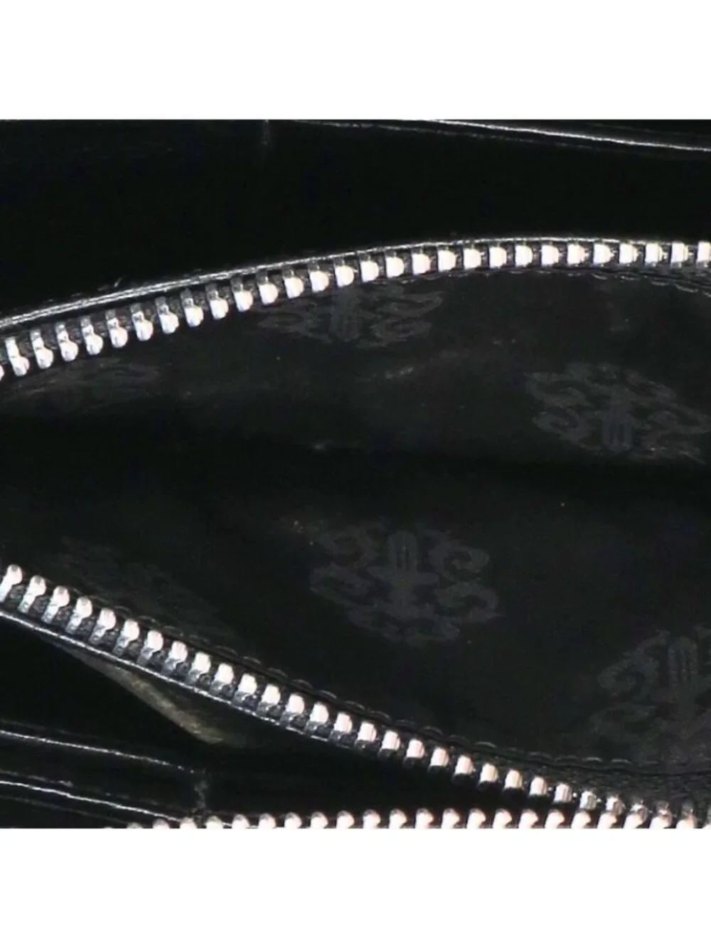 Chrome Hearts Rec Zip Quilted Cemetery Cross Leather Wallet
